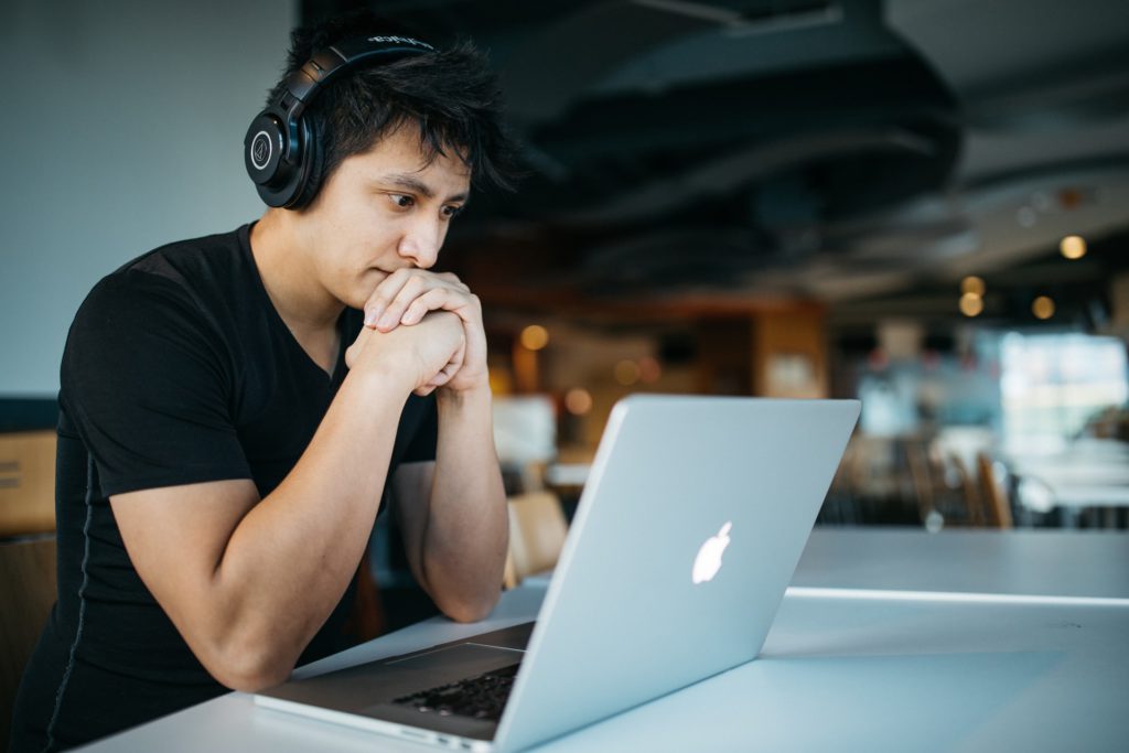 student engaged in online tutoring class