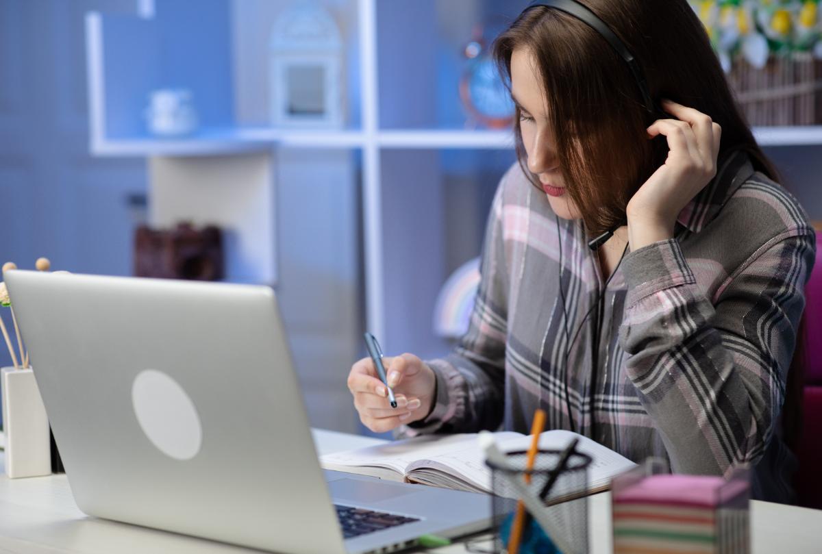 A level student studying online with a tutor